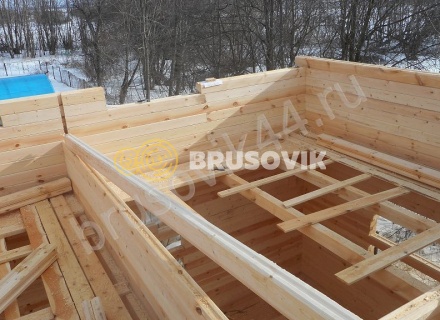Зимнее строительство дома из бруса