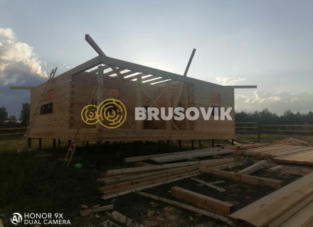 Одноэтажный дом 9х9м с шатровой крышей из профилированного бруса 145х145мм по индивидуальному проекту в д. Иванцево, Ивановский р-н