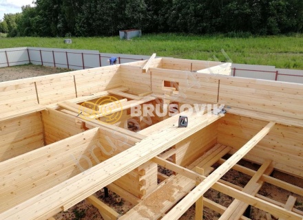 Дом из профилированного бруса 145х145 мм по индивидуальному проекту