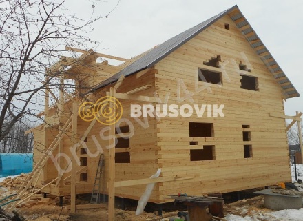 Зимнее строительство дома из бруса