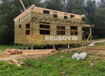 Дом 8,5х9м с террасой 2х6м из обрезного бруса 150х150мм обработанный антисептиком в д. Давыдково, Истринский район, Московская область