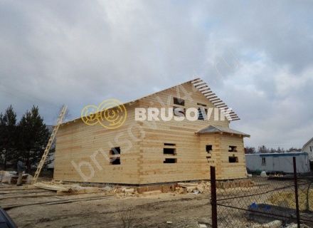 Большой жилой дом из бруса