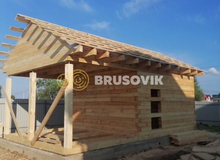 Баня 4,5х4,5 м с террасой 3х4,5 м из обрезного бруса 150х150 мм по индивидуальному проекту в д. Зарубино, Костромской район