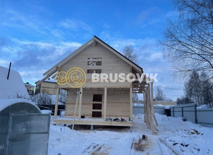 Полутораэтажный дом 6х8м с террасой из профилированного бруса 145х145мм по индивидуальному проекту в СТ Виктория, г. Кострома