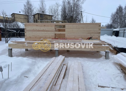 Полутораэтажный дом 6х8м с террасой из профилированного бруса 145х145мм по индивидуальному проекту в СТ Виктория, г. Кострома